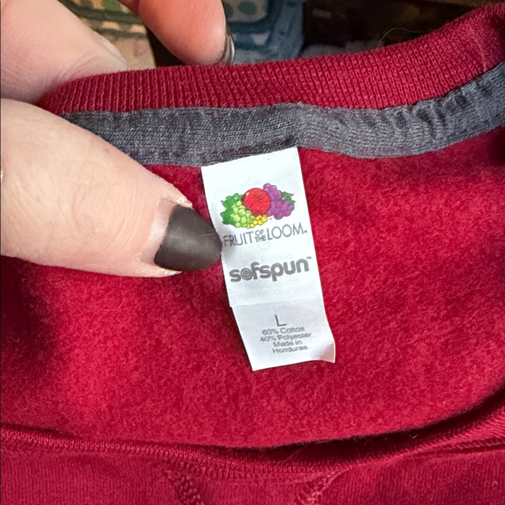 Fruit of the Loom Red Christmas Hoodie - Picture 2 of 4
